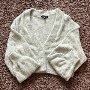 cropped green sweater!